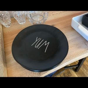 Rae Dunn Dinner 4 Plates